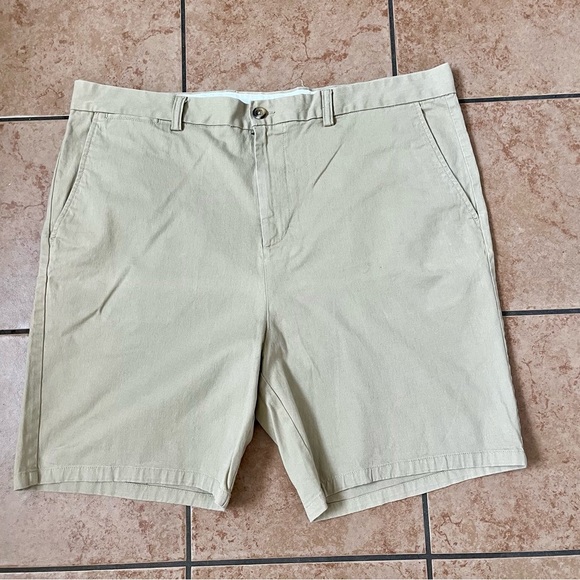 Old Navy Tan Flat Front Shorts Casual Style - Picture 7 of 7